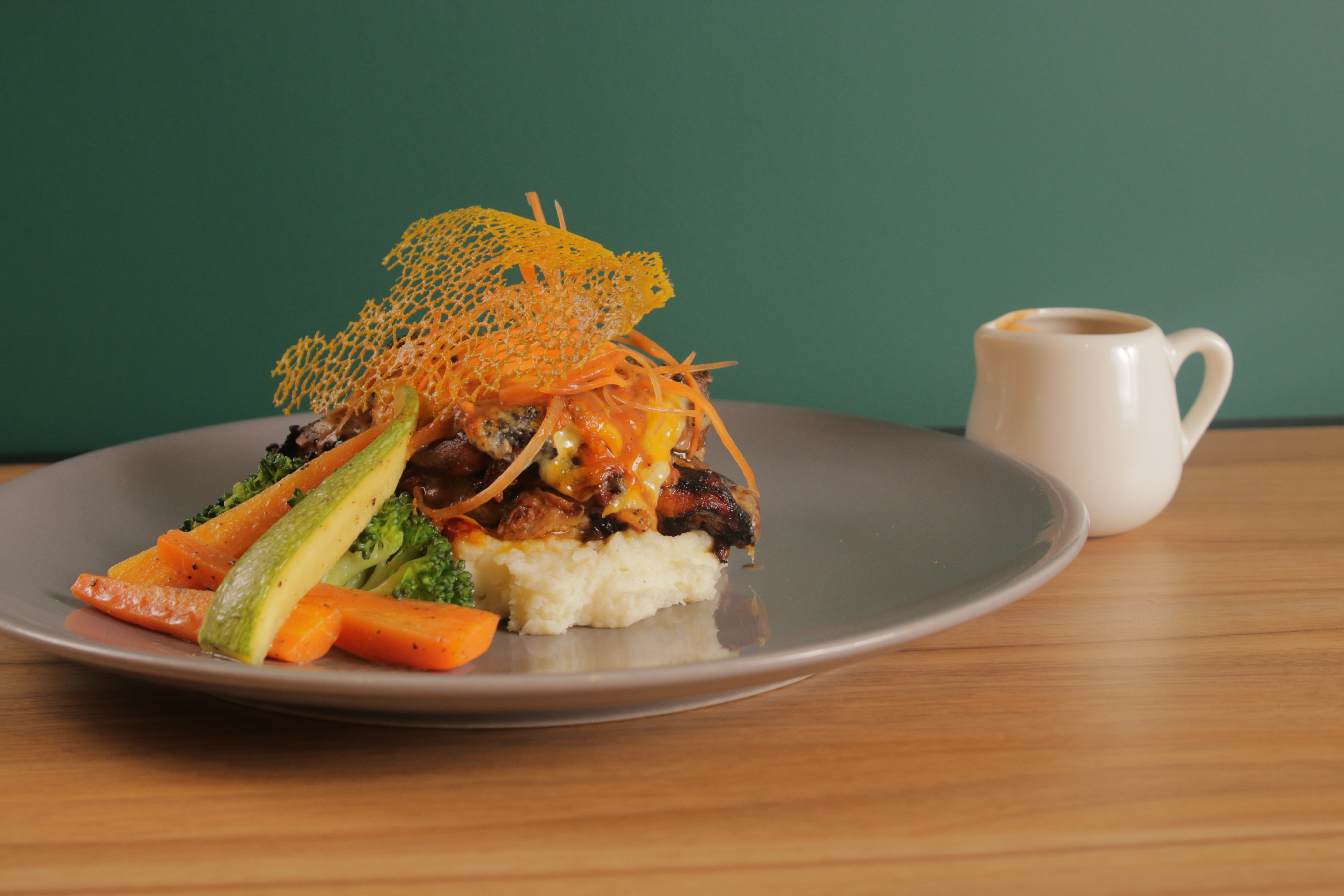 Nook BBQ cheest half chicken